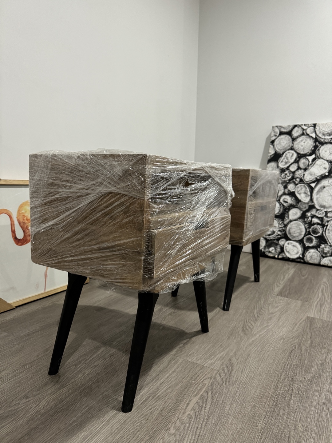 Pair of Mid-Century Modern Nightstands - photo 3