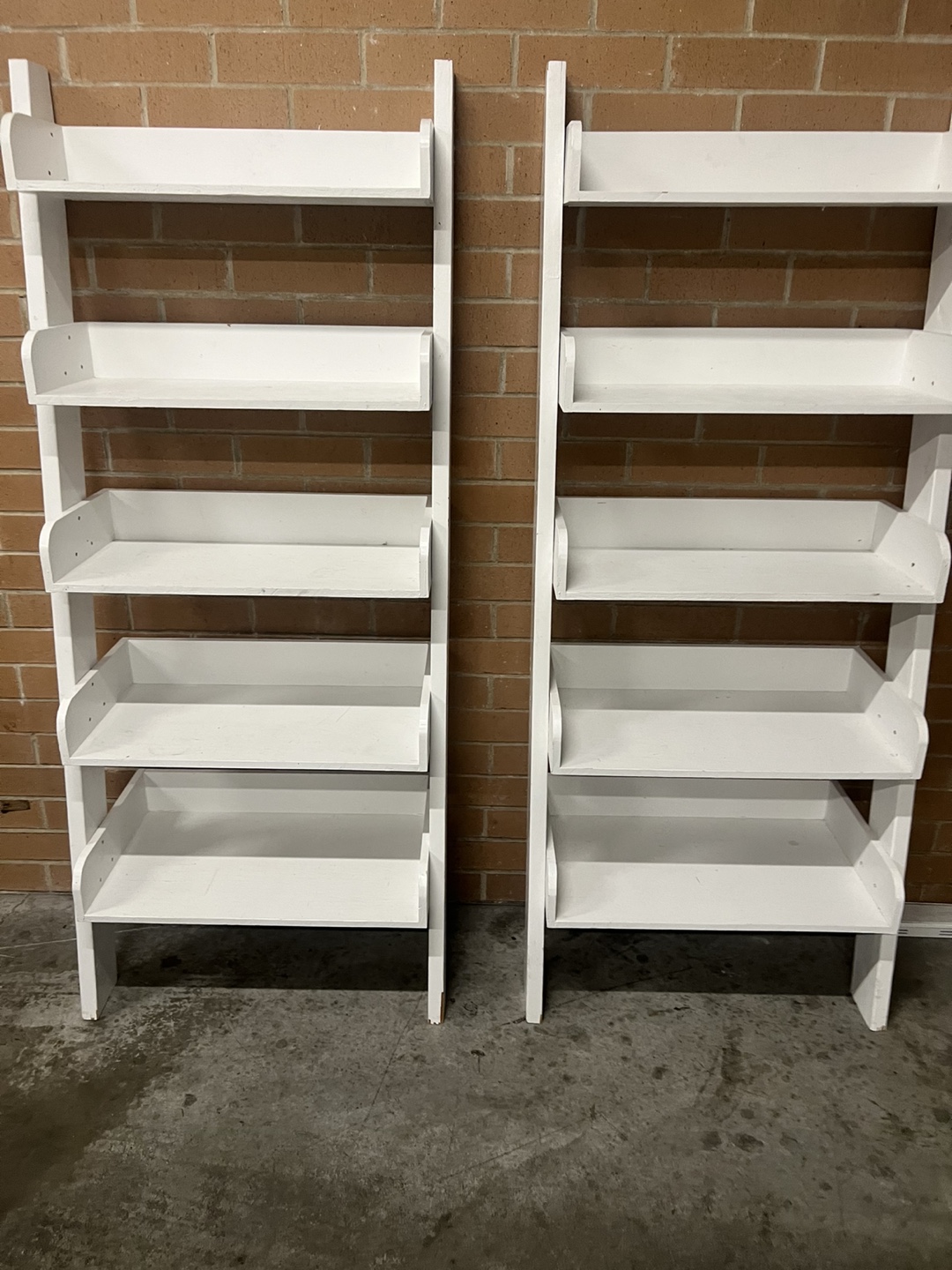 Pair of White Ladder Shelves - photo 4