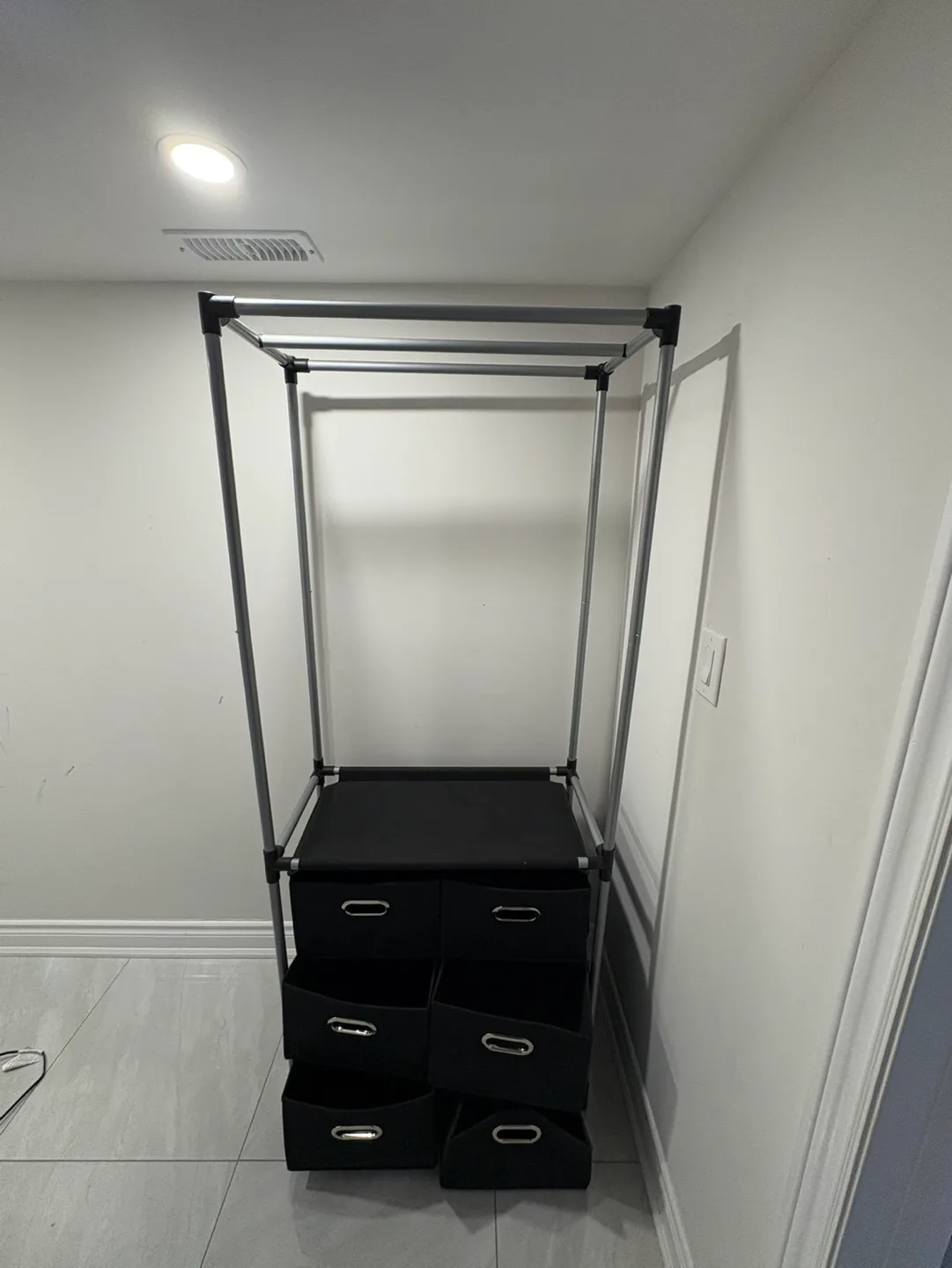 Portable Closet Organizer with Drawers image indicator(3)