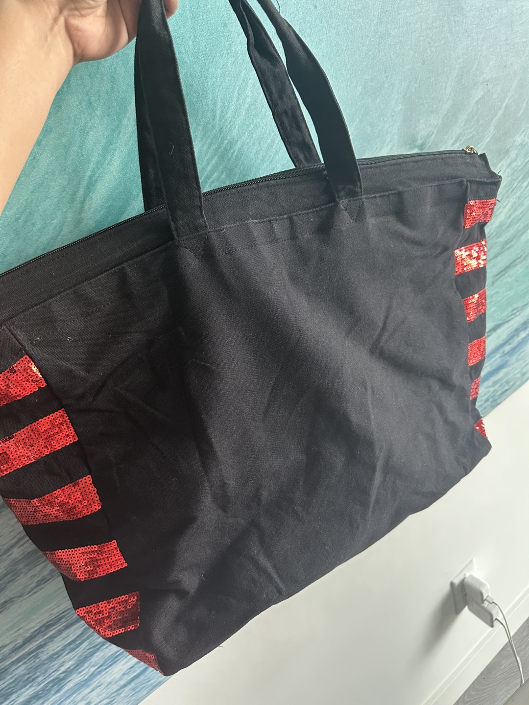 Victoria's Secret Red Sequin Tote Bag - photo 2