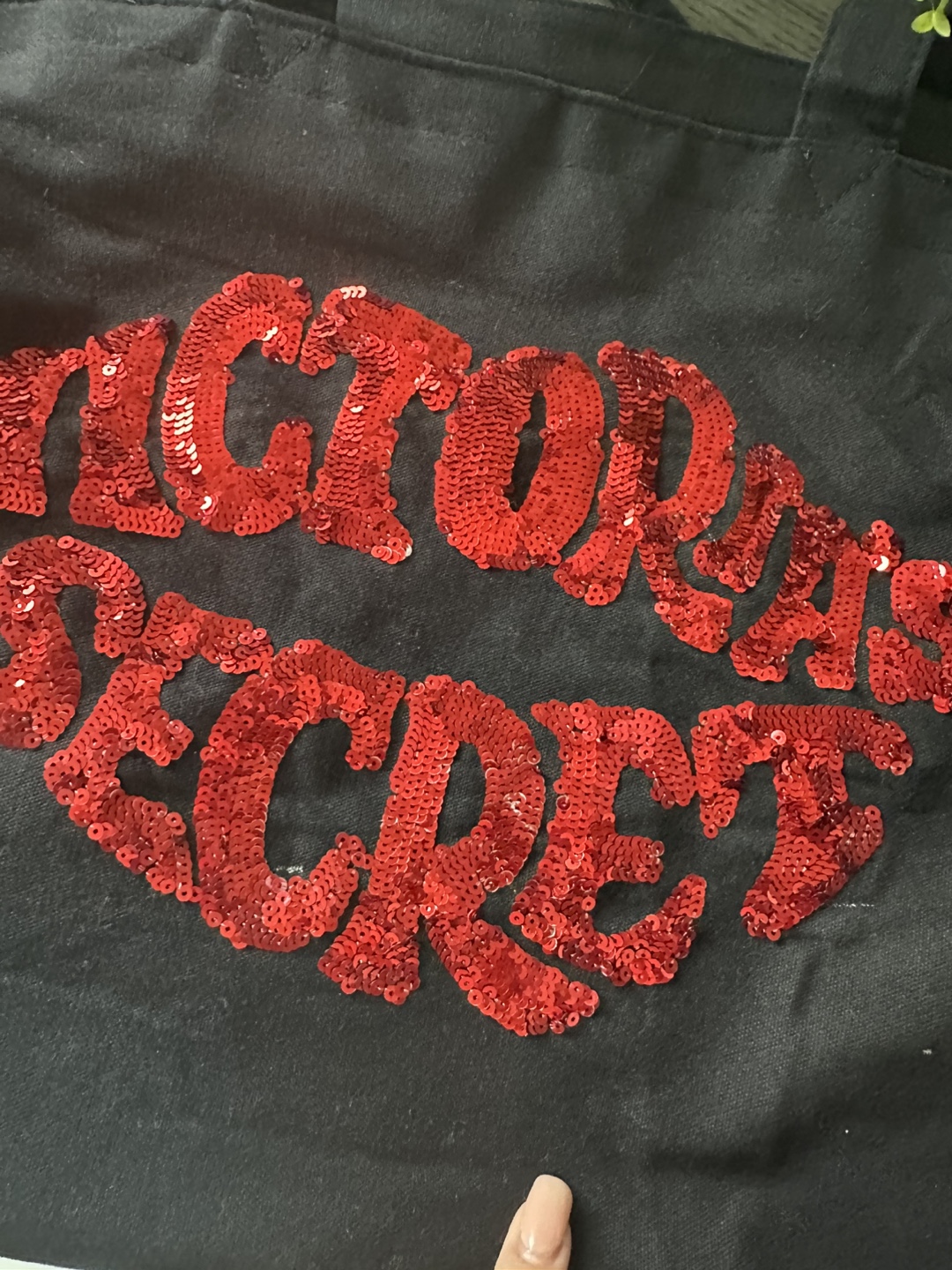 Victoria's Secret Red Sequin Tote Bag - photo 3