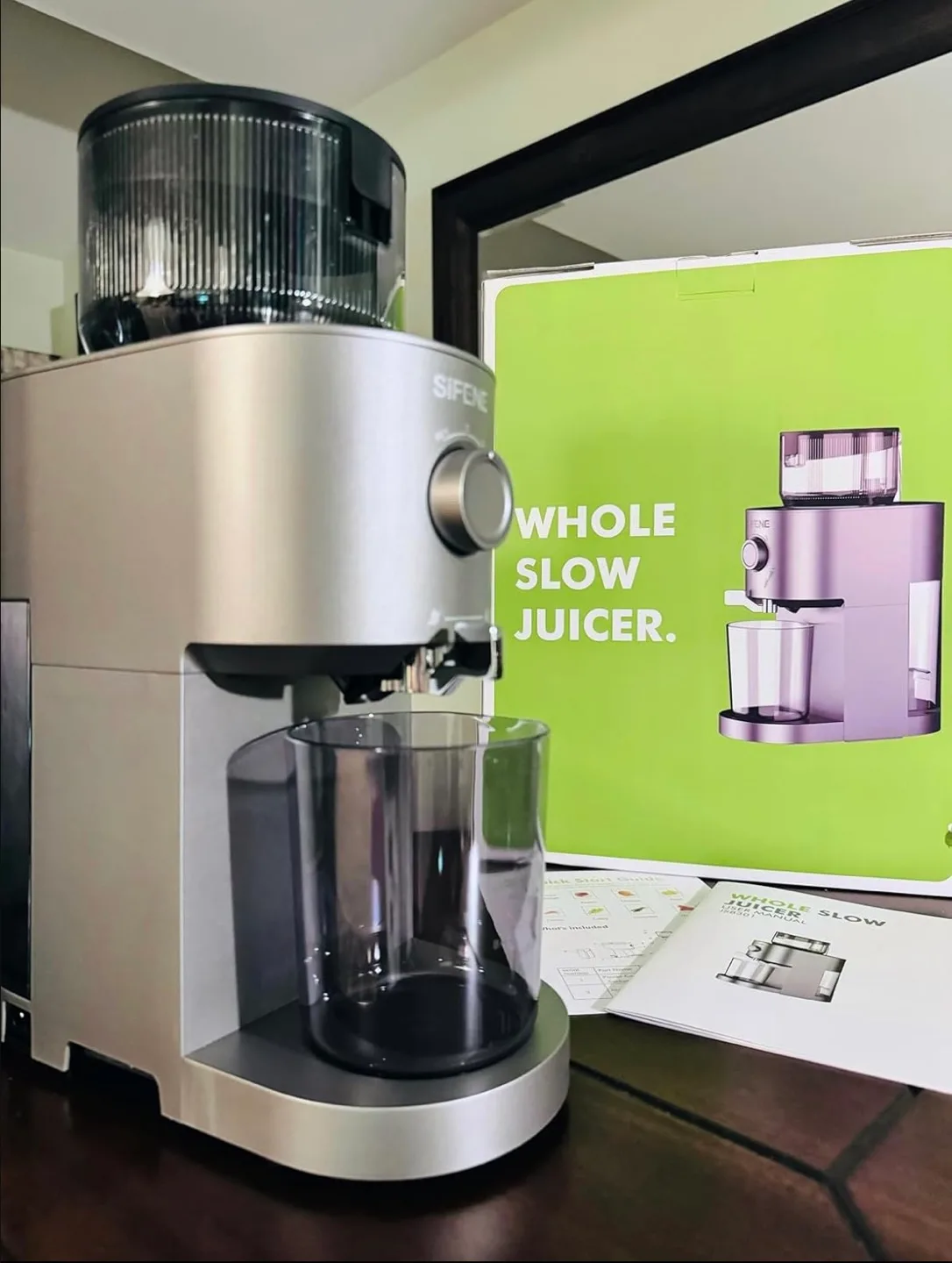Brand New Cold Press Juicer with 5.2" Extra Large Feed Chute thumbnail