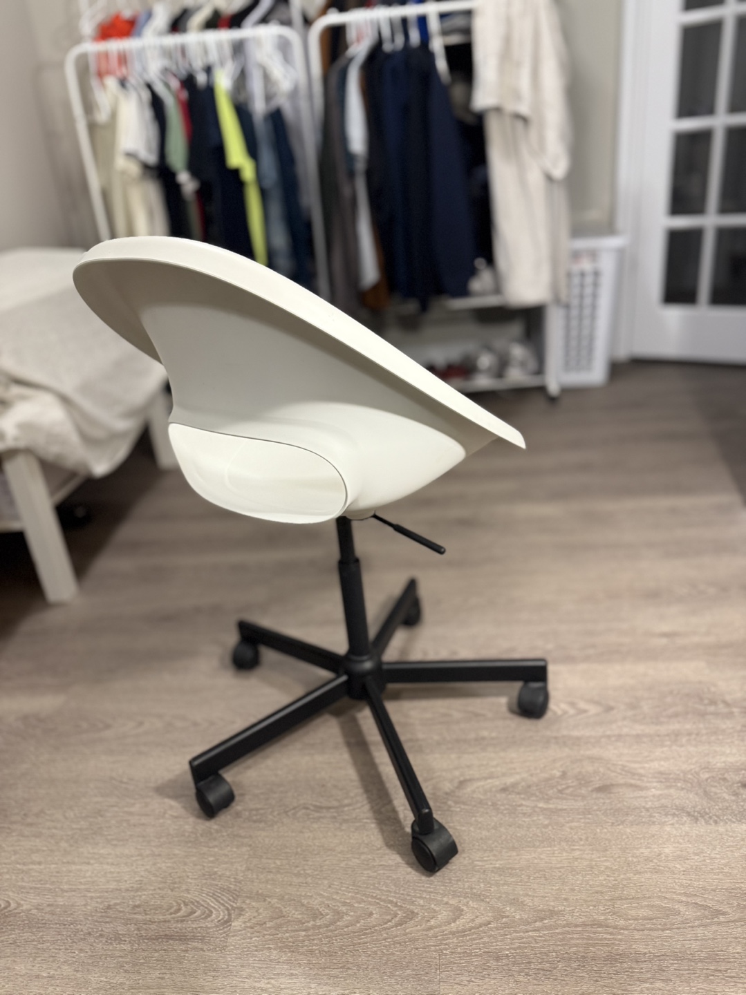 White IKEA swivel chair - photo 2