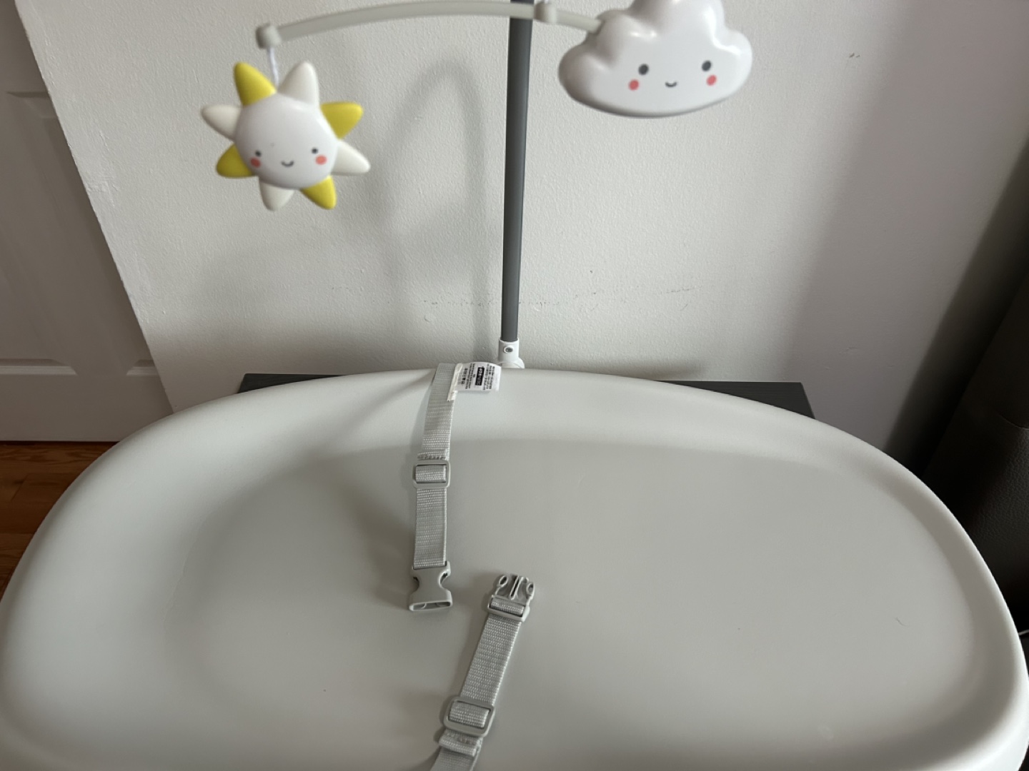 Skip Hop Changing Pad with Mobile - photo 2
