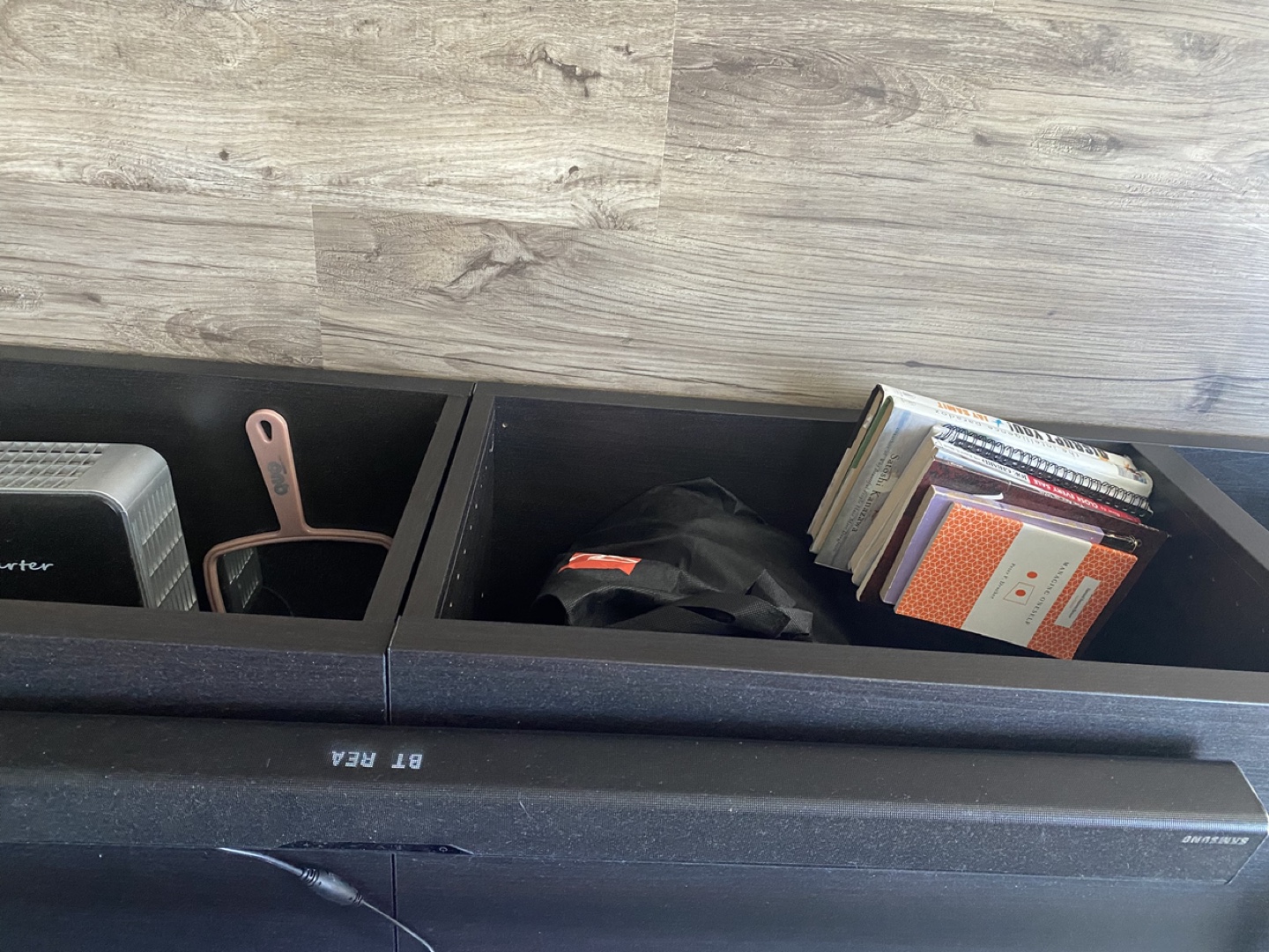 Samsung soundbar with Wireless Subwoofer - photo 3
