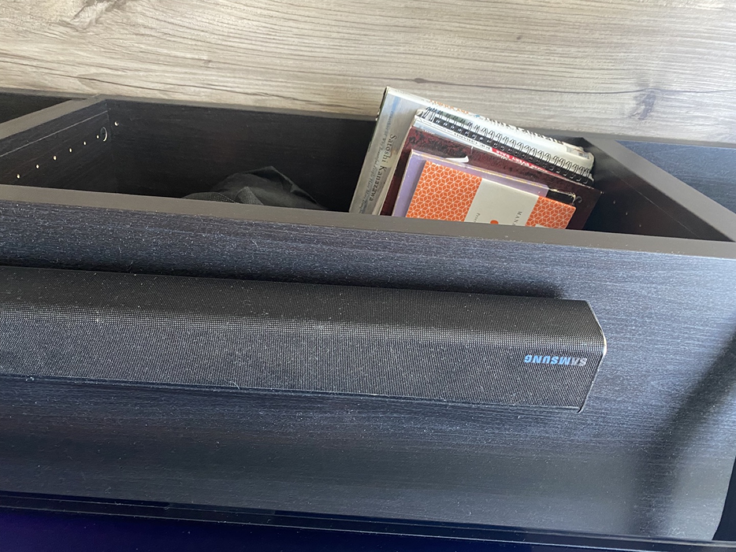 Samsung soundbar with Wireless Subwoofer - photo 2