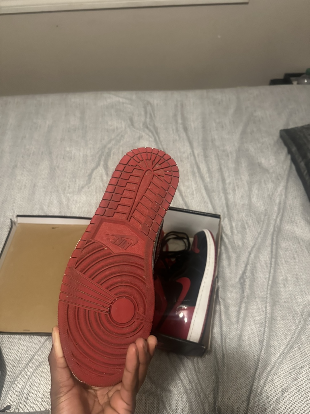 Air Jordan 1 Retro High OG Patent Bred - photo 4