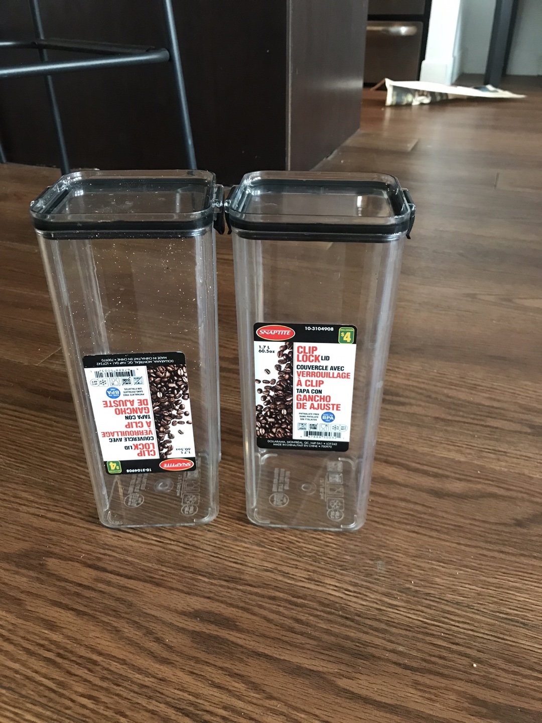 2x Clear Plastic Storage Containers with Lids