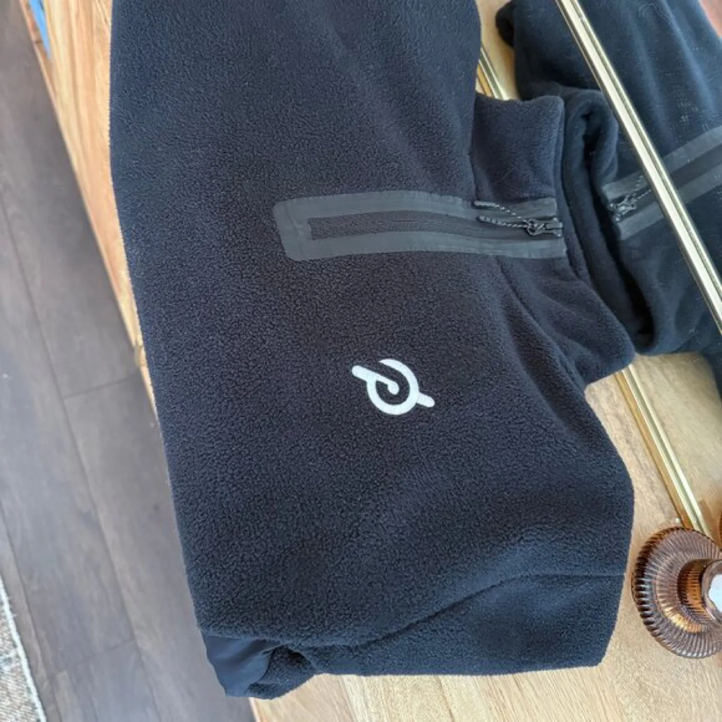 Peloton Black Fleece Quarter-Zip Jacket/ Sweater Size Small image indicator(3)