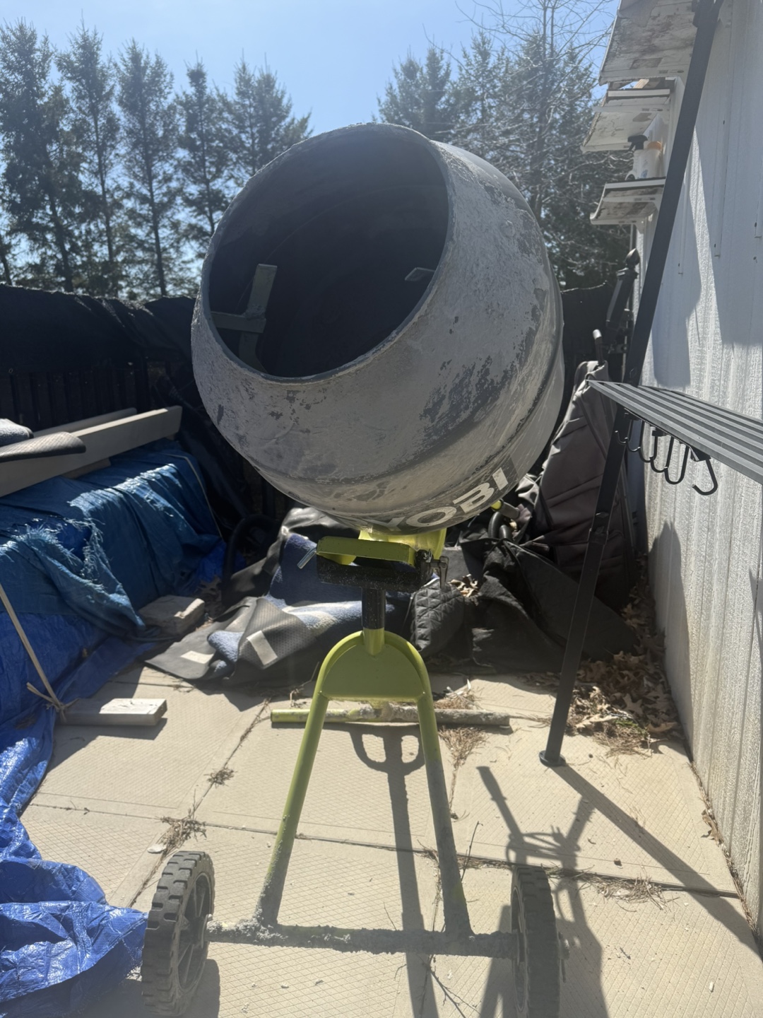 Ryobi Concrete Mixer - photo 2