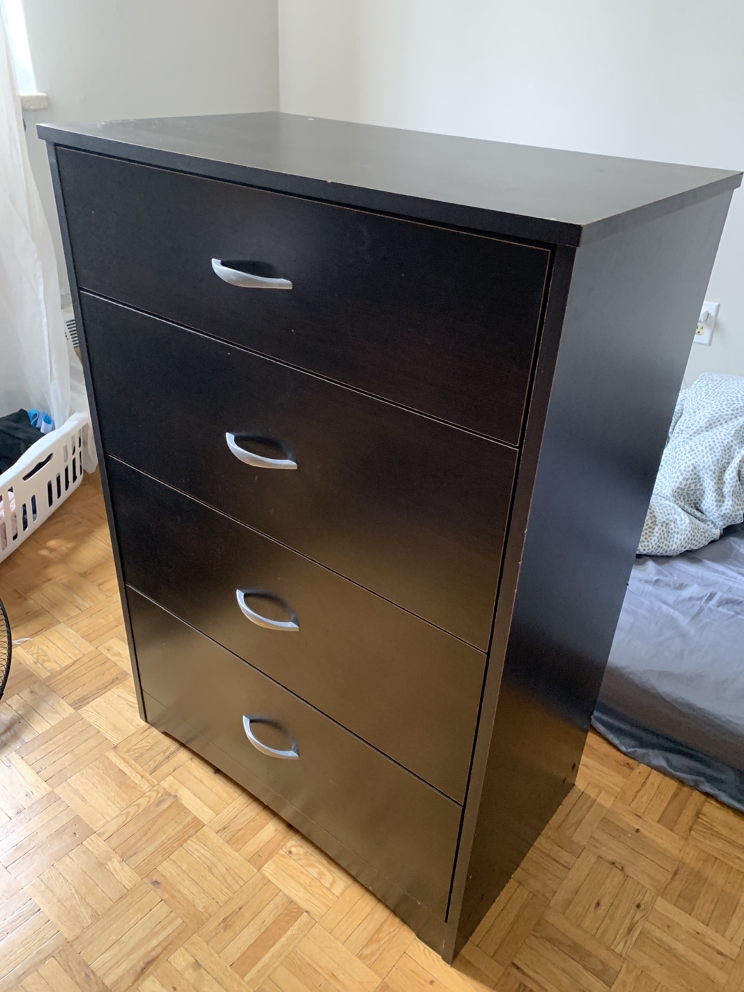 Black 5-Drawer Chest of Drawers