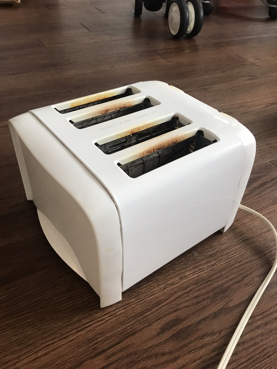 4-Slice White Toaster - photo 4