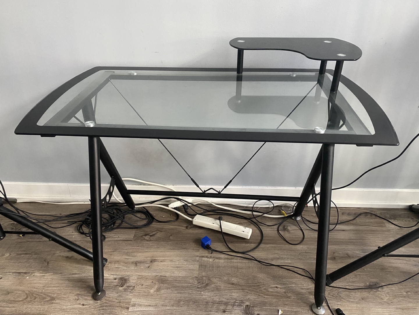Glass computer desk - photo 3