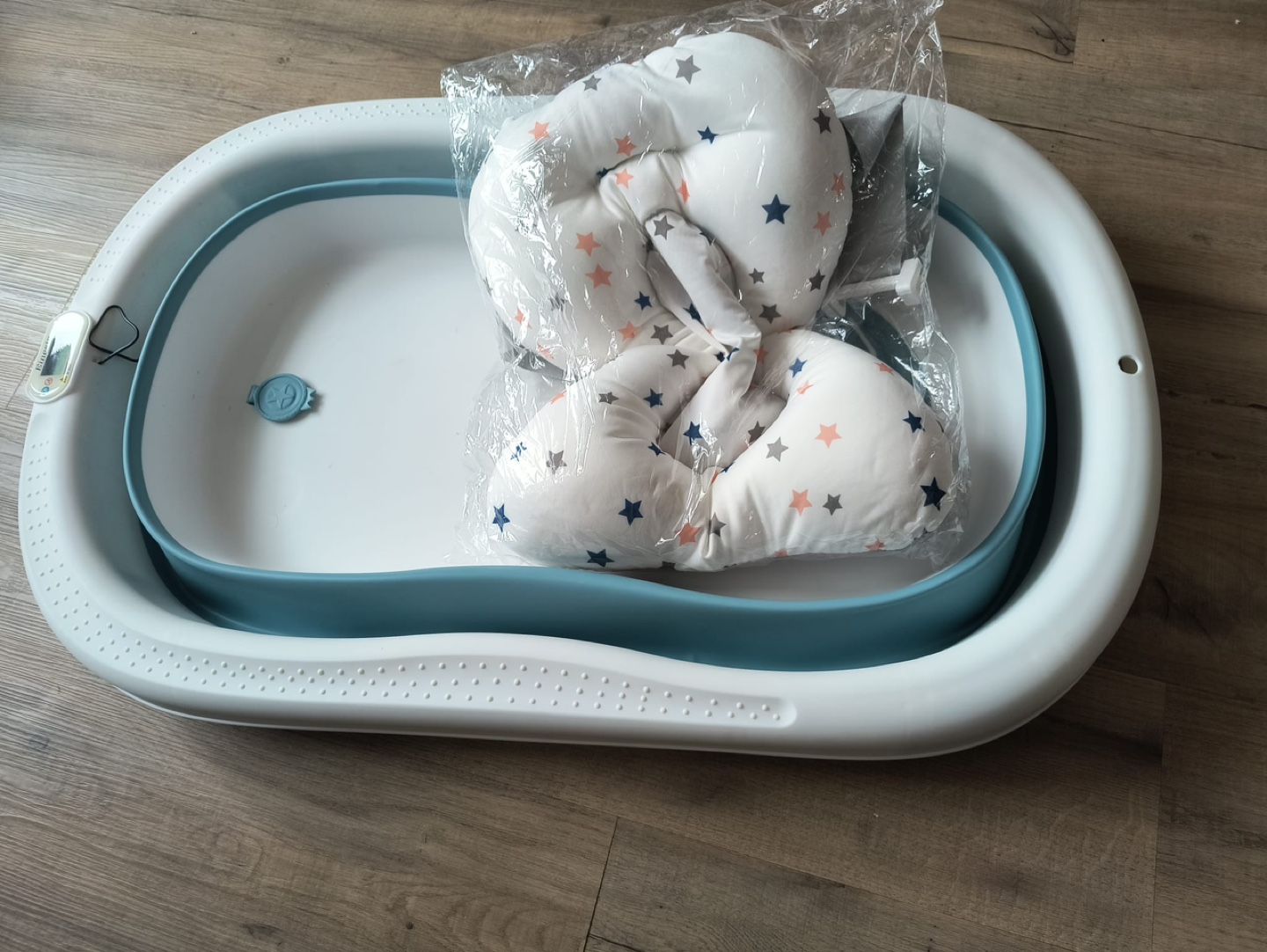 Foldable Baby Bath Tub with Newborn Support - photo 2