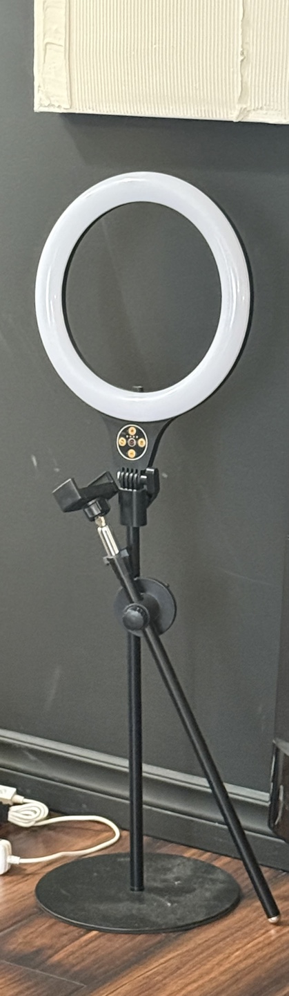 Ring Light with Tripod Stand - photo 2