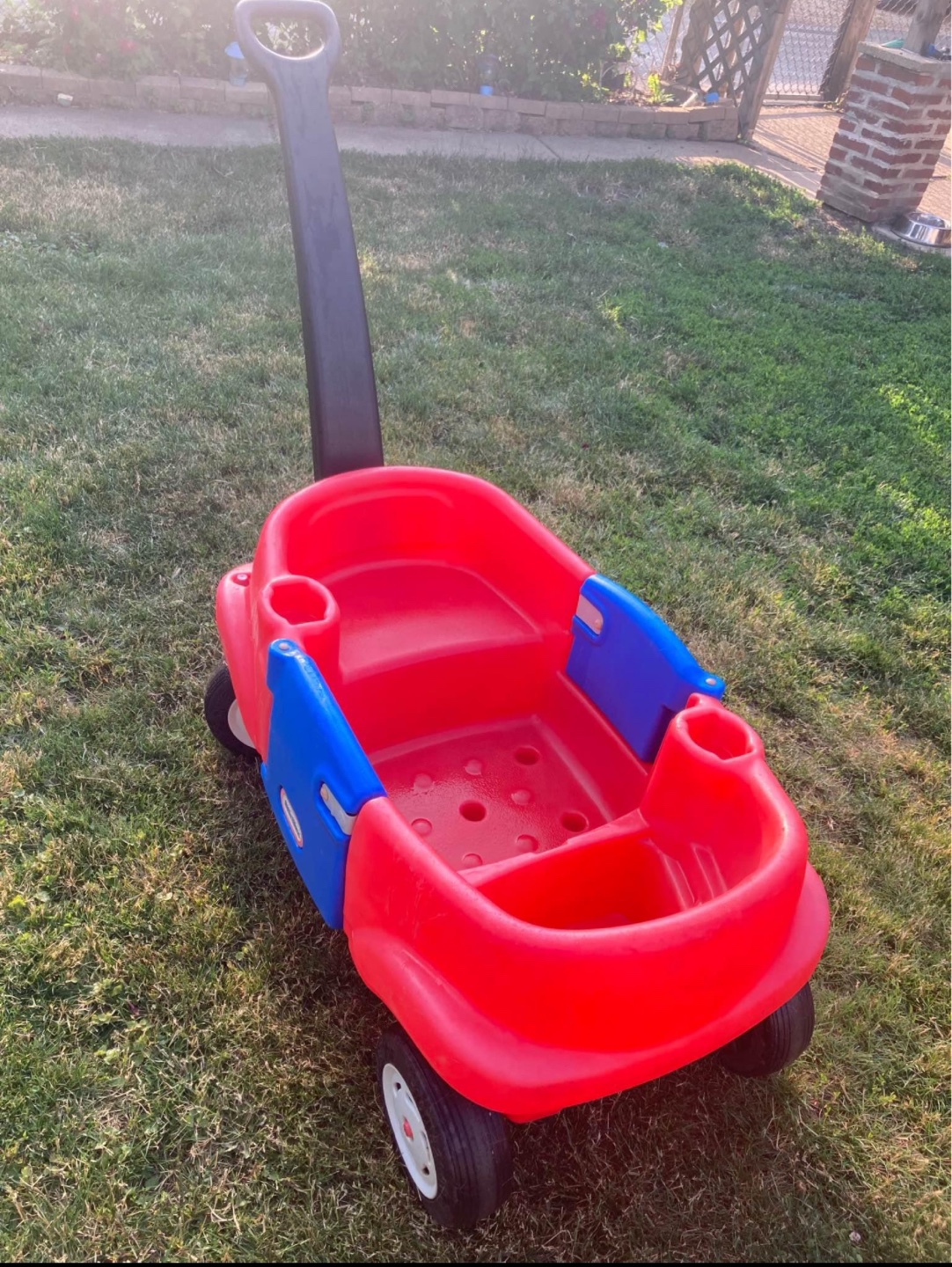 Little Tikes Classic Red Wagon - photo 2