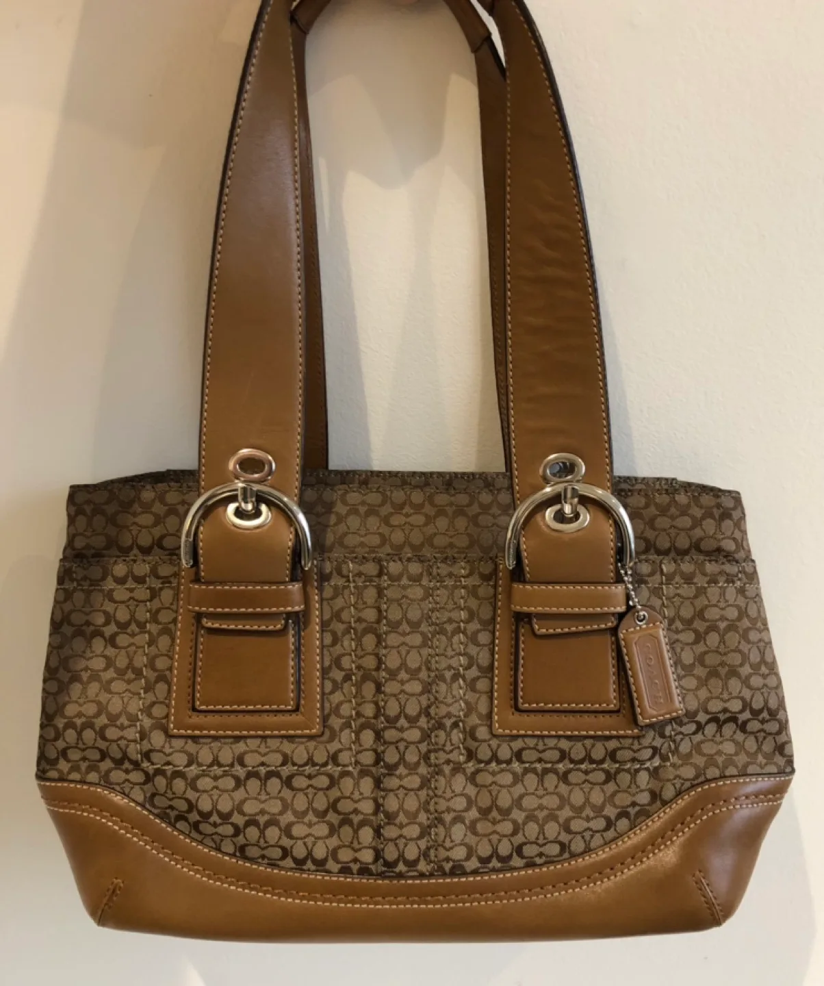 Coach handbag thumbnail