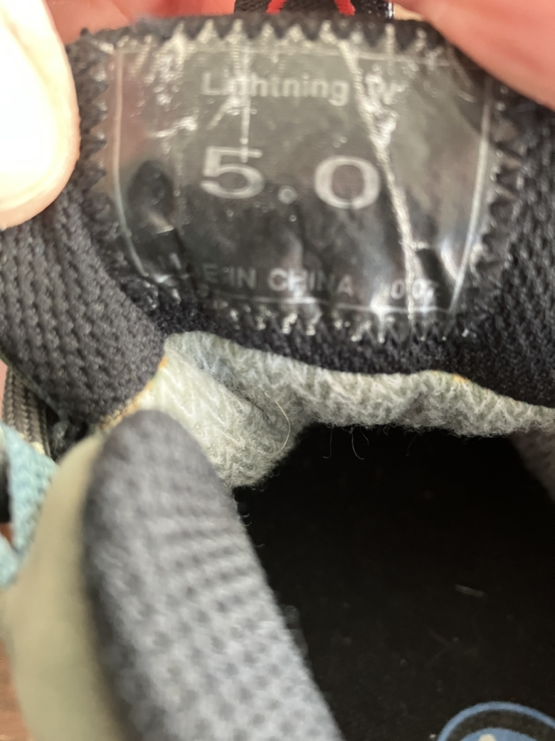 Youth Hiking Boots Size 5 - photo 5