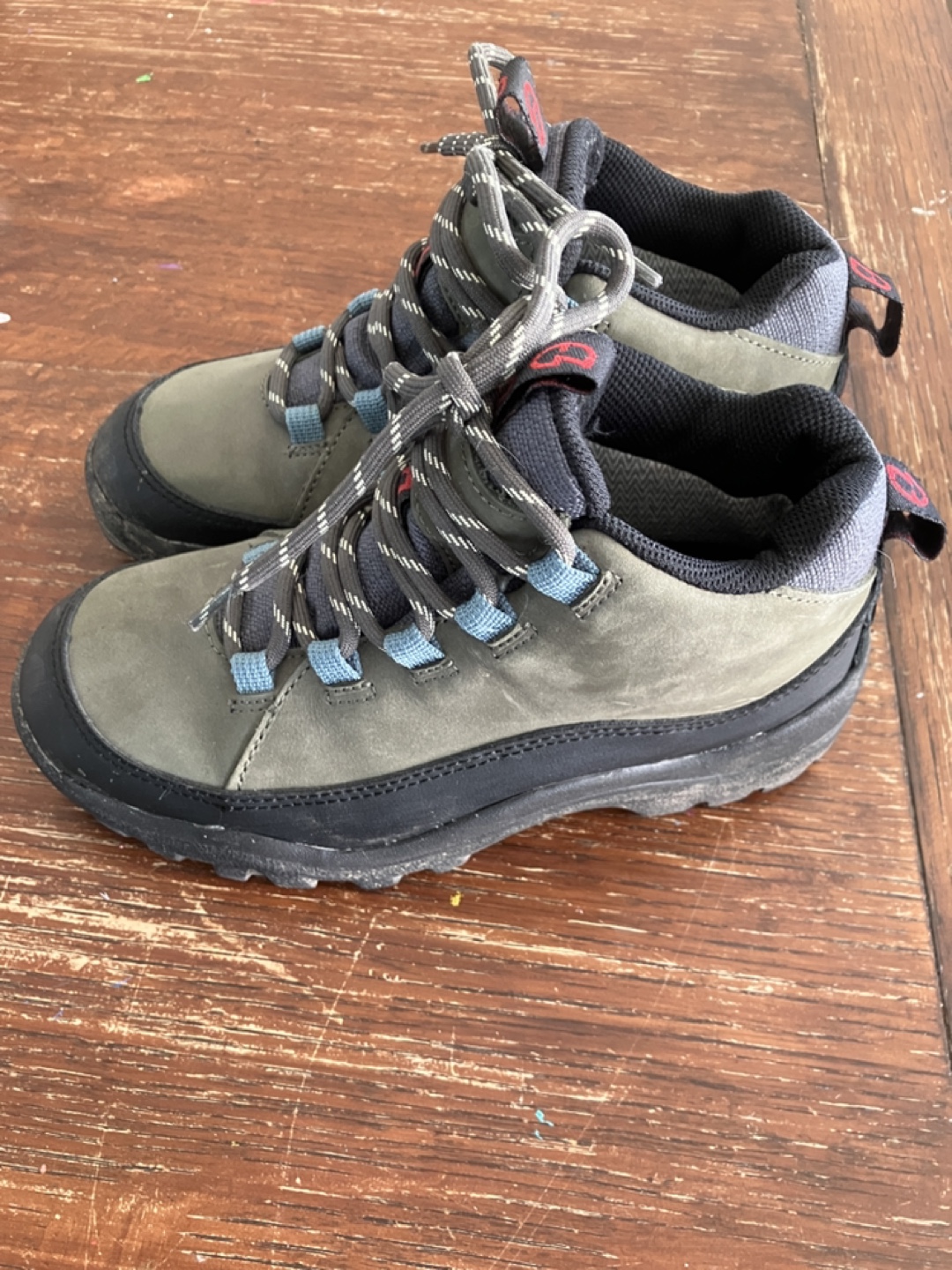 Youth Hiking Boots Size 5 - photo 2
