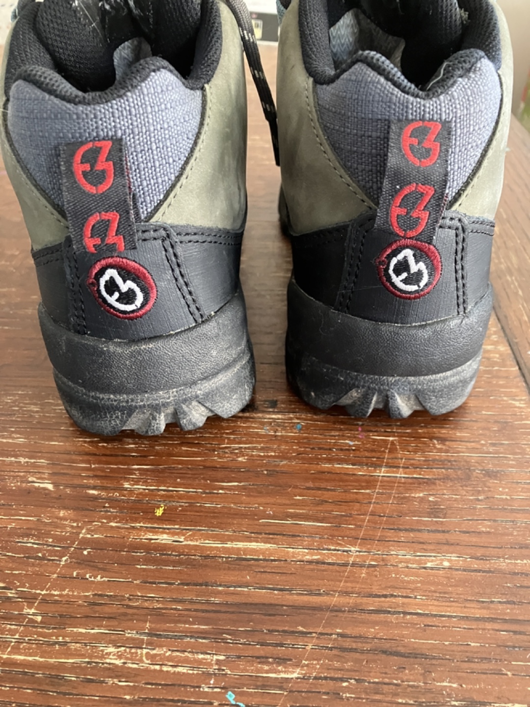 Youth Hiking Boots Size 5 - photo 3