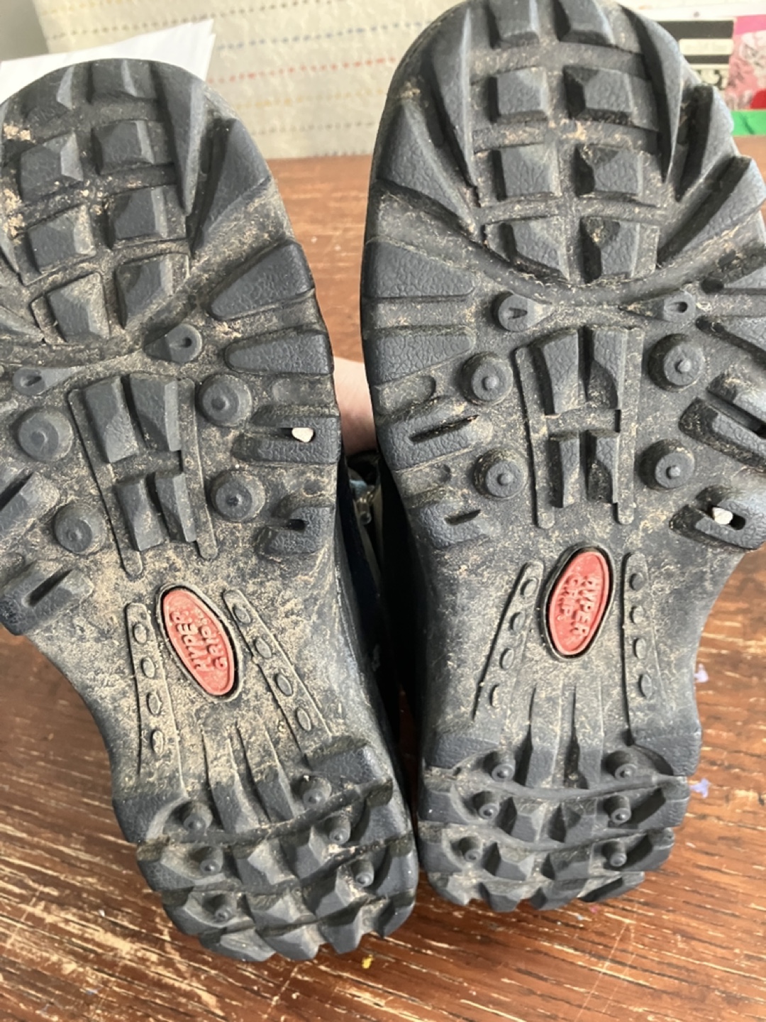 Youth Hiking Boots Size 5 - photo 4