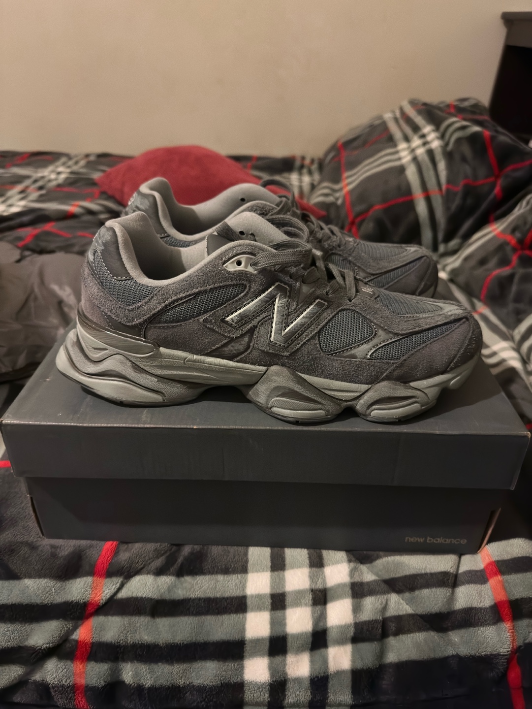New Balance 9060 Sneakers - Grey