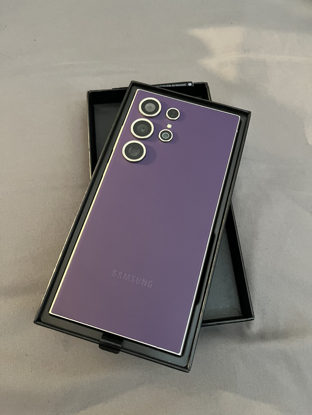 Brand New Samsung Galaxy S24 Ultra - Purple