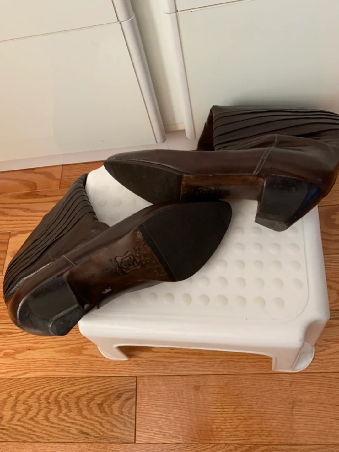 Dark Brown Italian Leather Knee-High Boots image indicator(3)