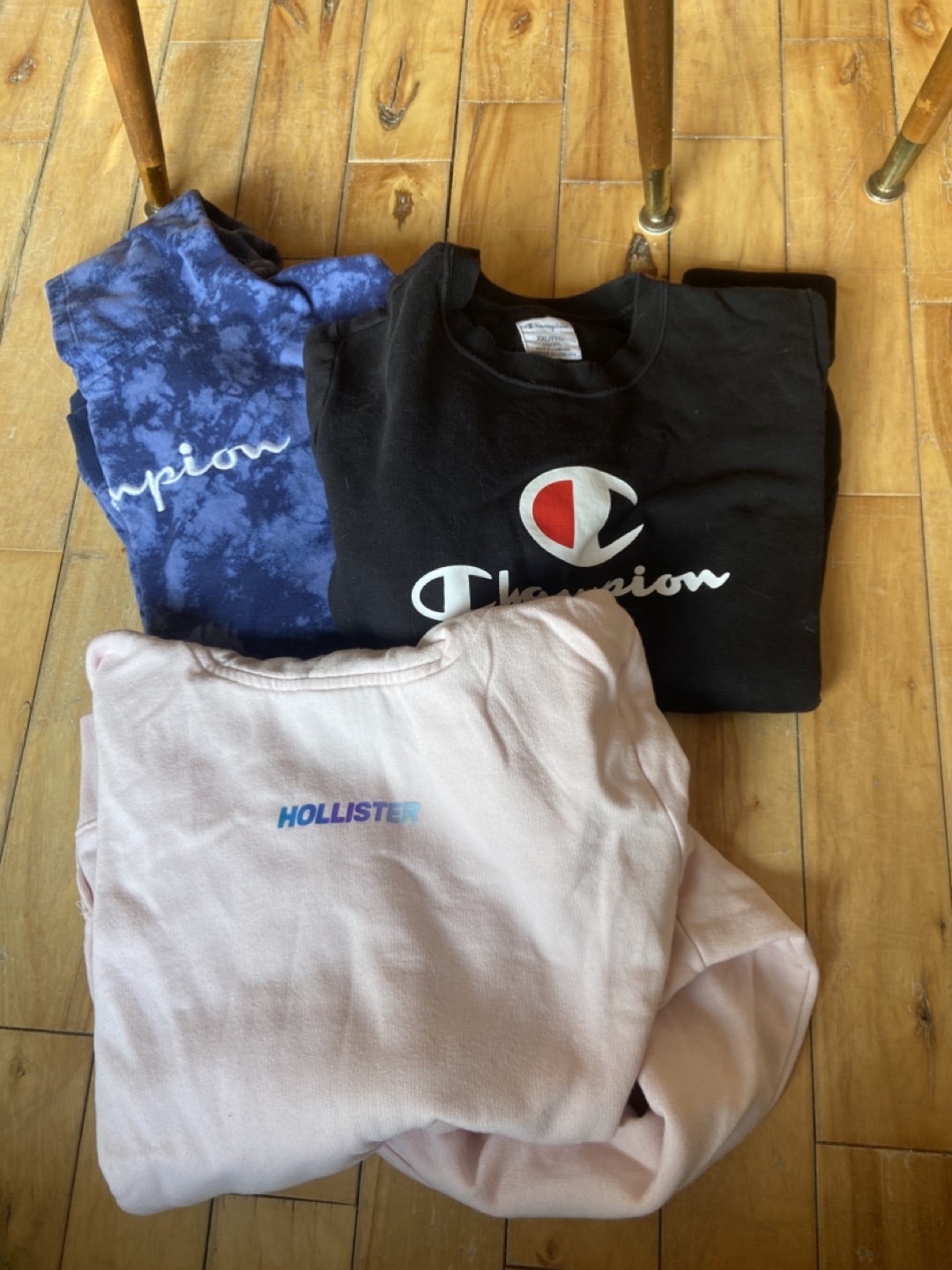 Women's Clothing Bundle: Shorts, Pants, Tops & Sweatshirts - photo 2