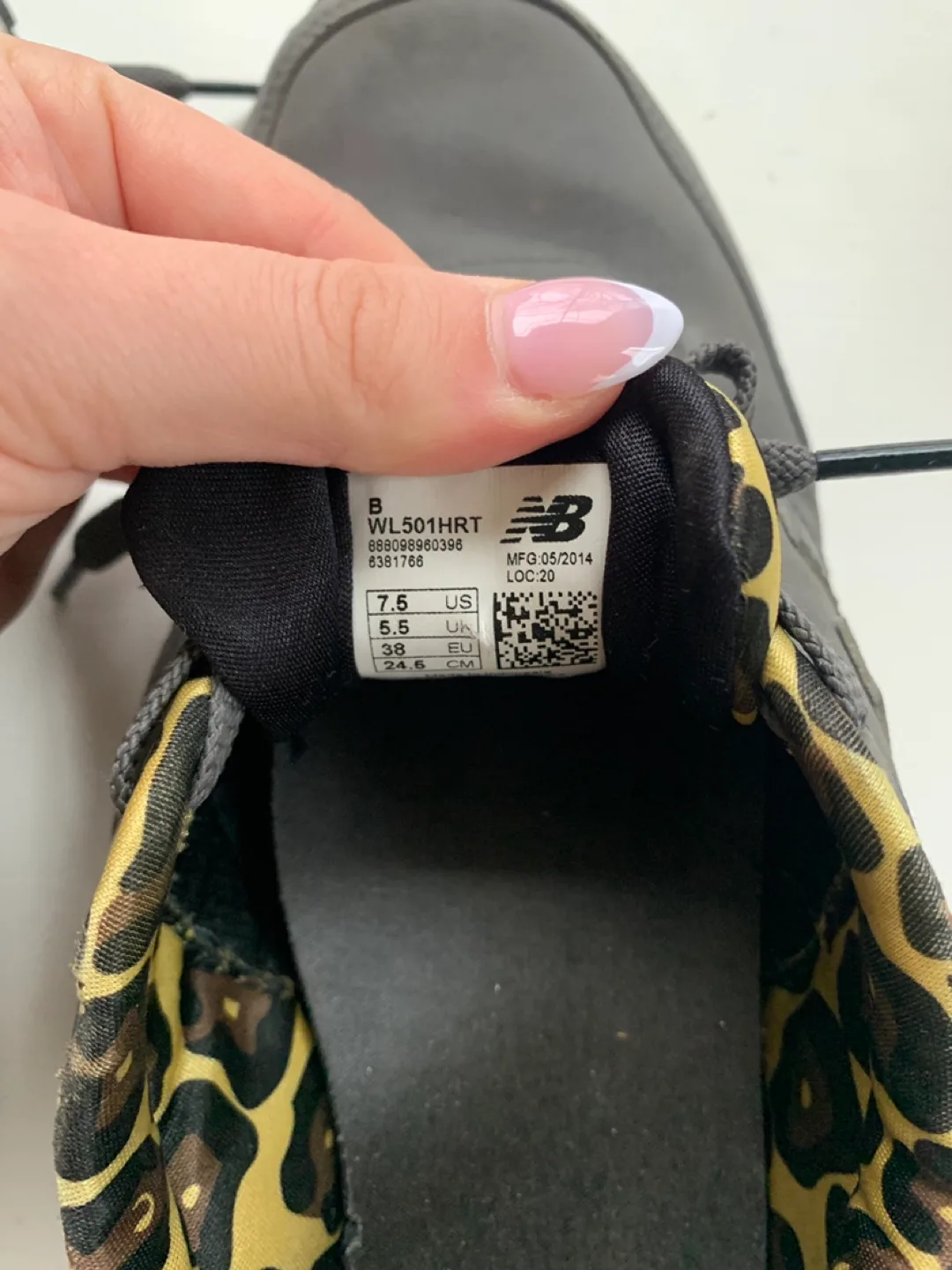 3 for $10 New Balance 501 Women's Sneakers Size 7.5 image indicator(5)