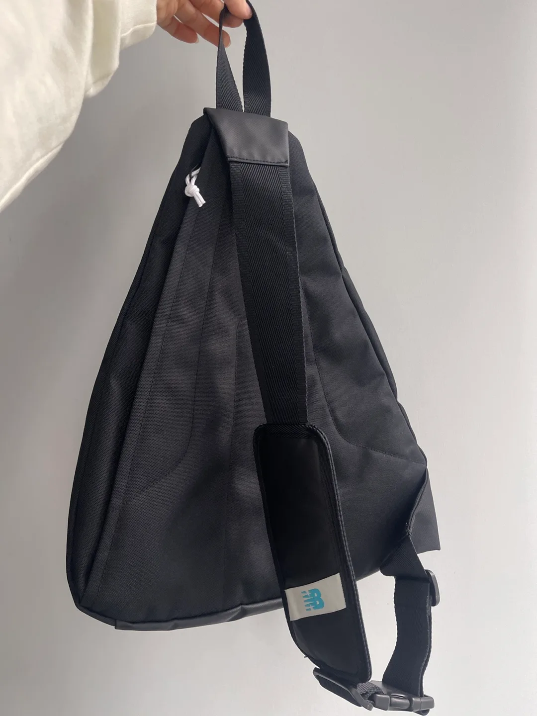 New Balance Black Sling Bag image indicator(2)