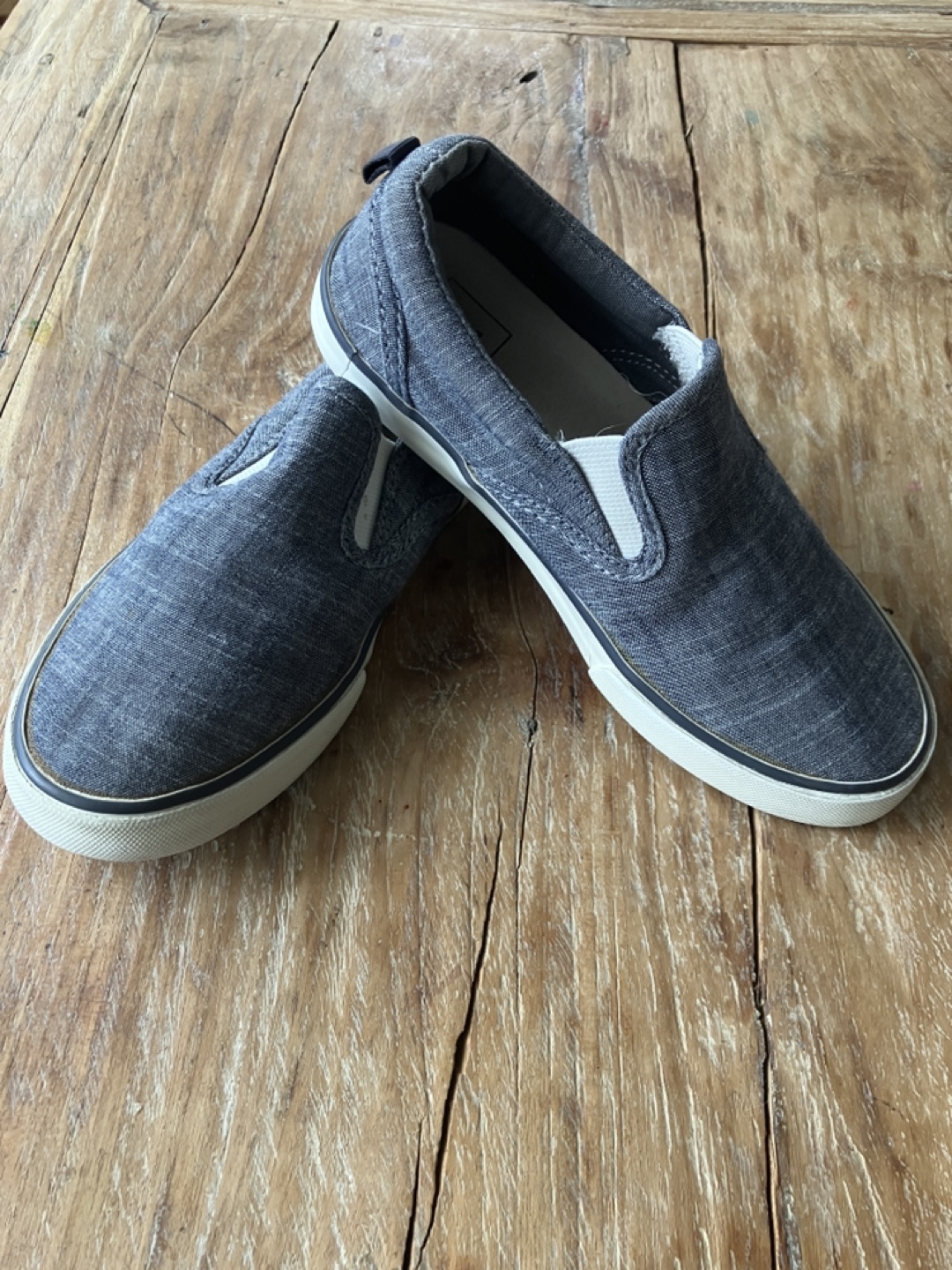 Kids' Gap Slip-On Canvas Shoes - Size 2 - photo 2