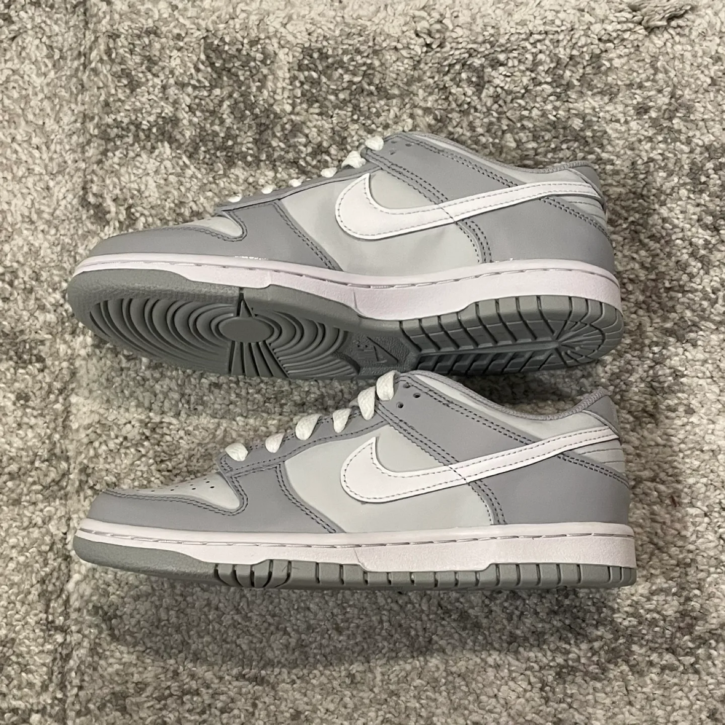 Nike Dunk Low “Two-Tone” image indicator(3)