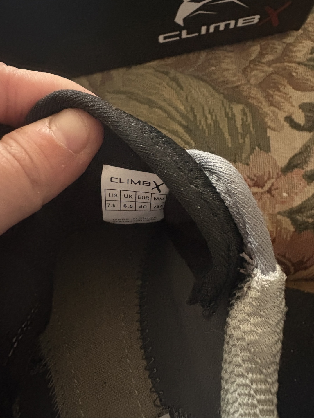 CLIMBX Climbing Shoes - Size US 7.5 - photo 2