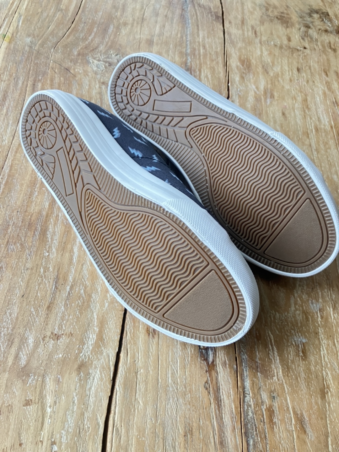 Rip Zone Boy's Size 4 Lightning Bolt Sneakers - photo 3
