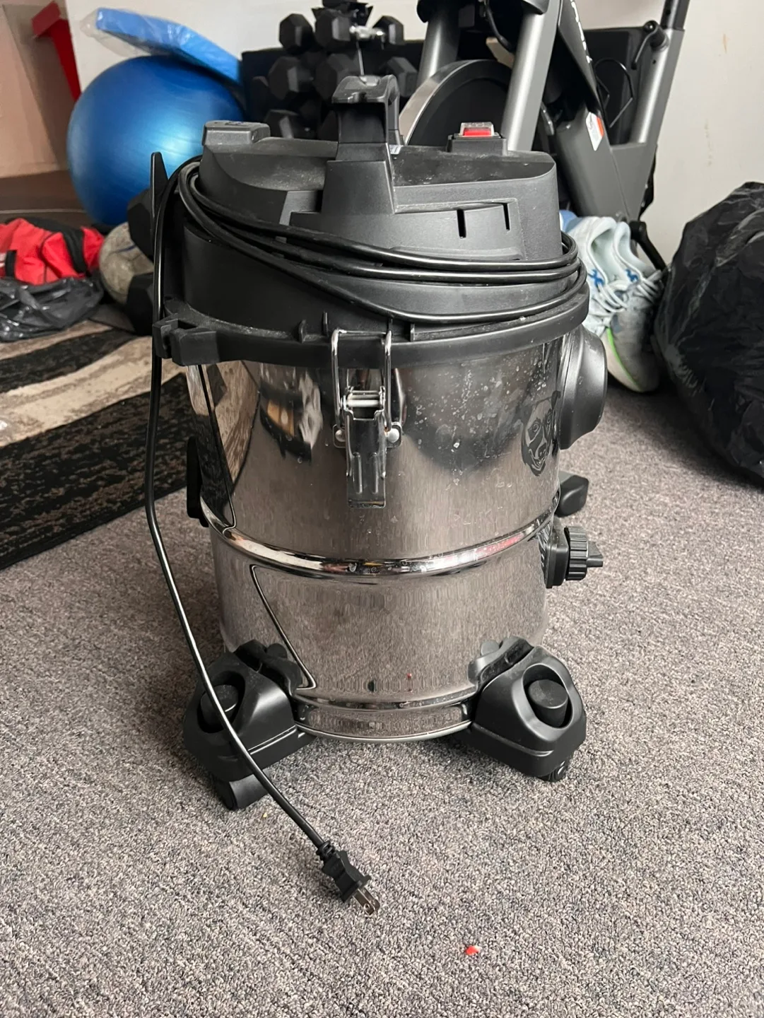 Vacuum (2x like new condition) image indicator(4)