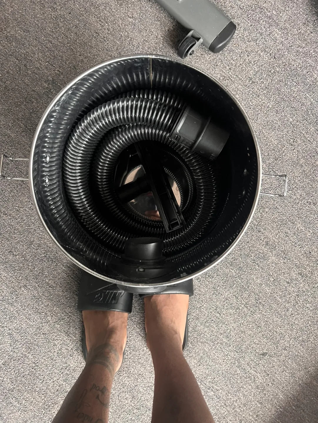 Vacuum (2x like new condition) image indicator(5)