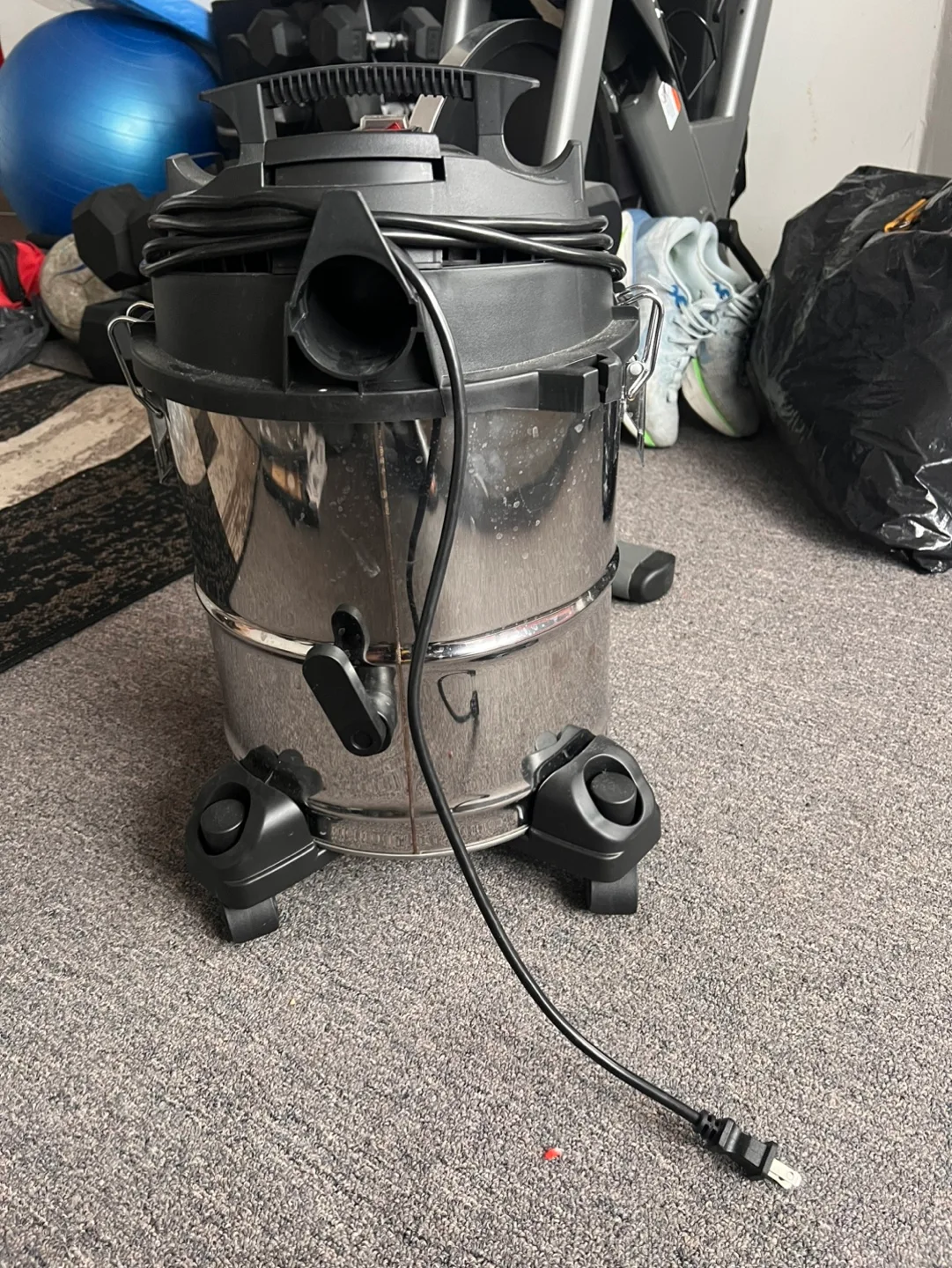 Vacuum (2x like new condition) image indicator(3)