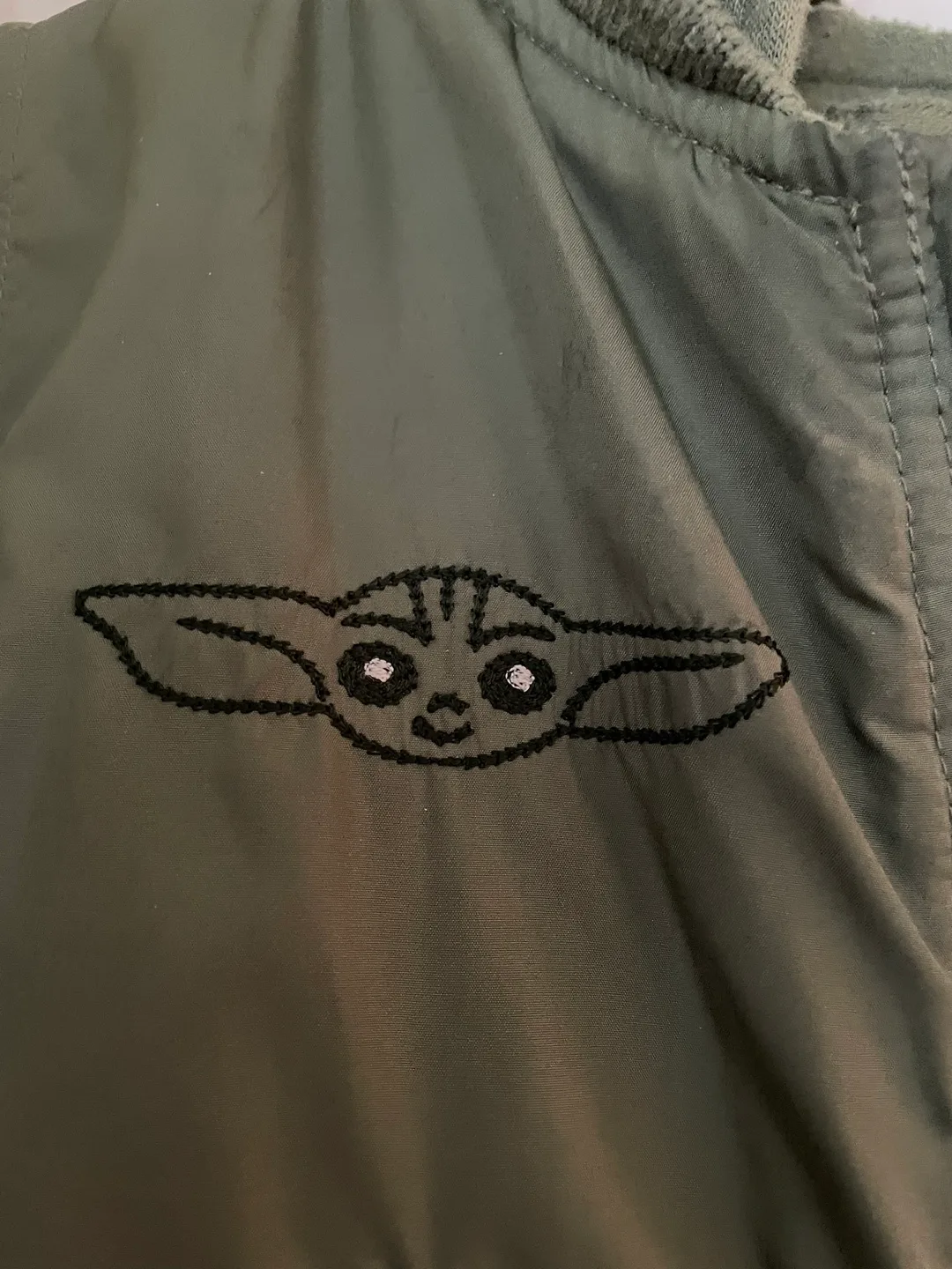 Gap Star Wars Baby Yoda Bomber 2T Jacket image indicator(4)