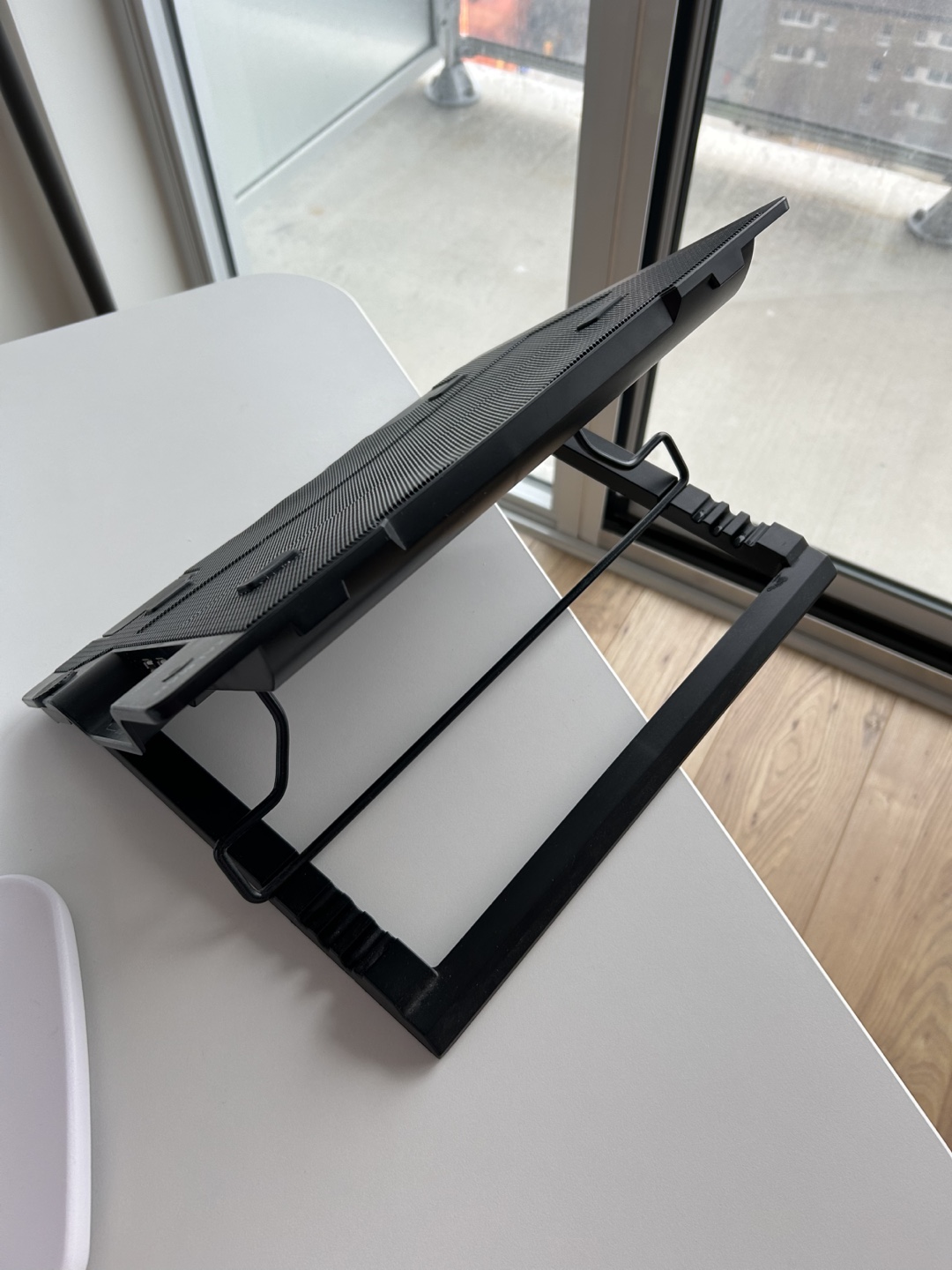 Laptop Stand - photo 5