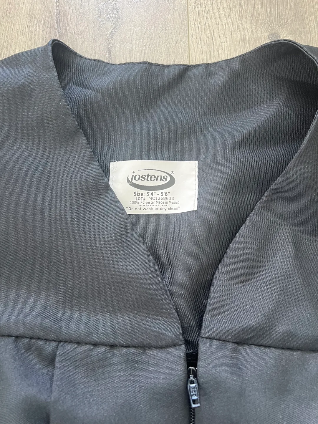 Jostens Graduation Gown - Size 5'4"-5'6" image indicator(3)