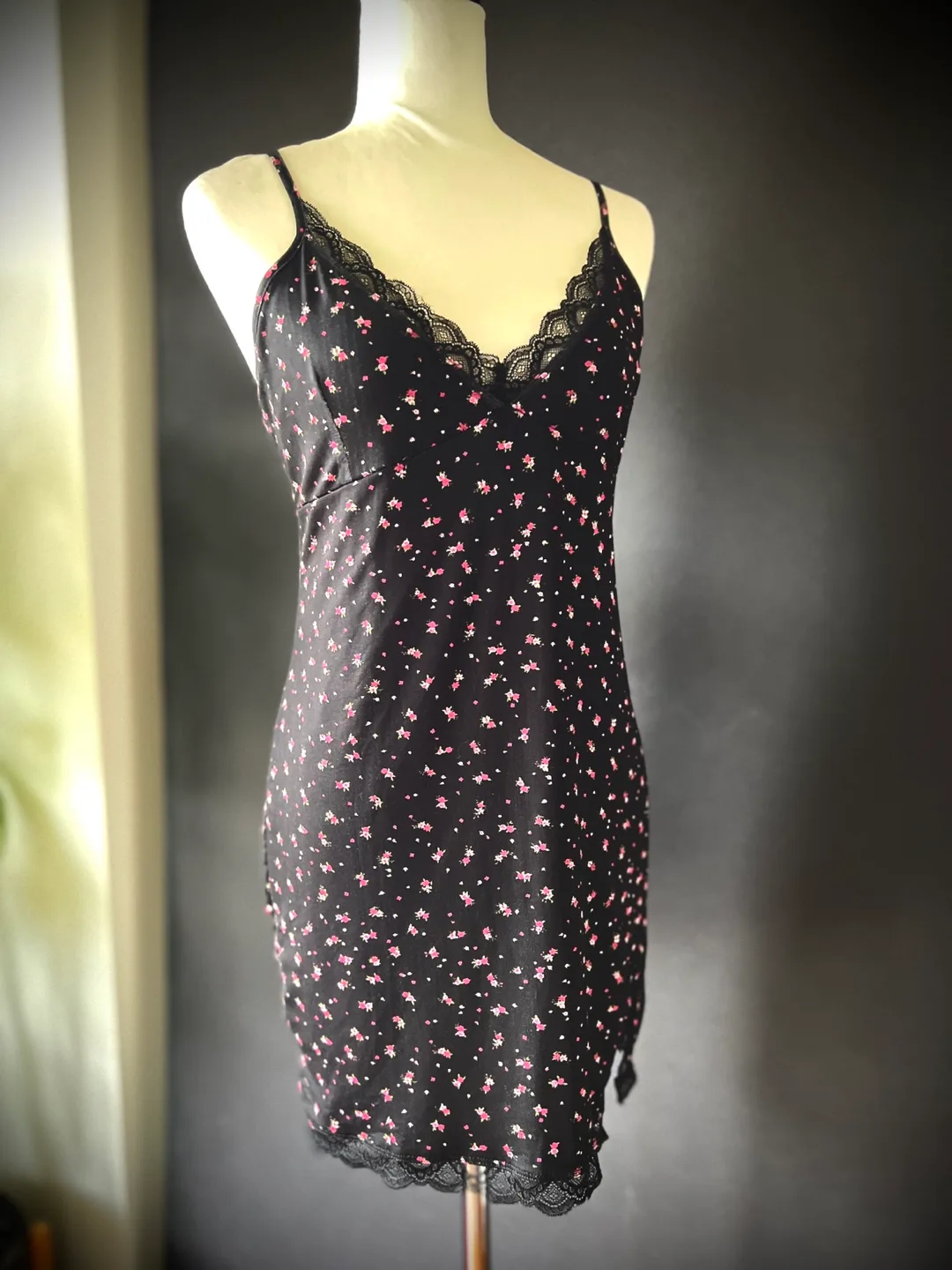 Black Floral Slip Dress with Lace Trim image indicator(2)