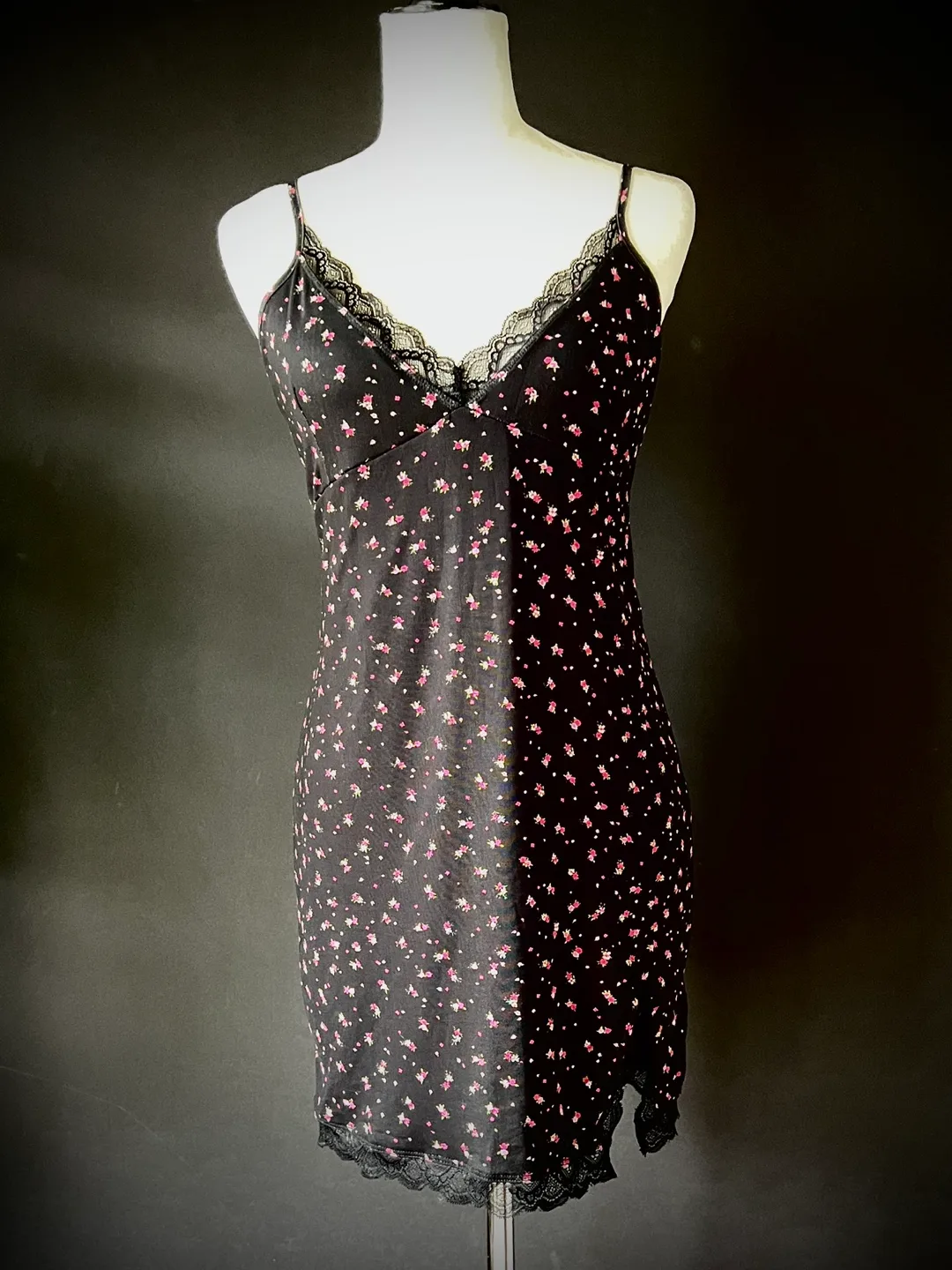 Black Floral Slip Dress with Lace Trim image indicator(3)
