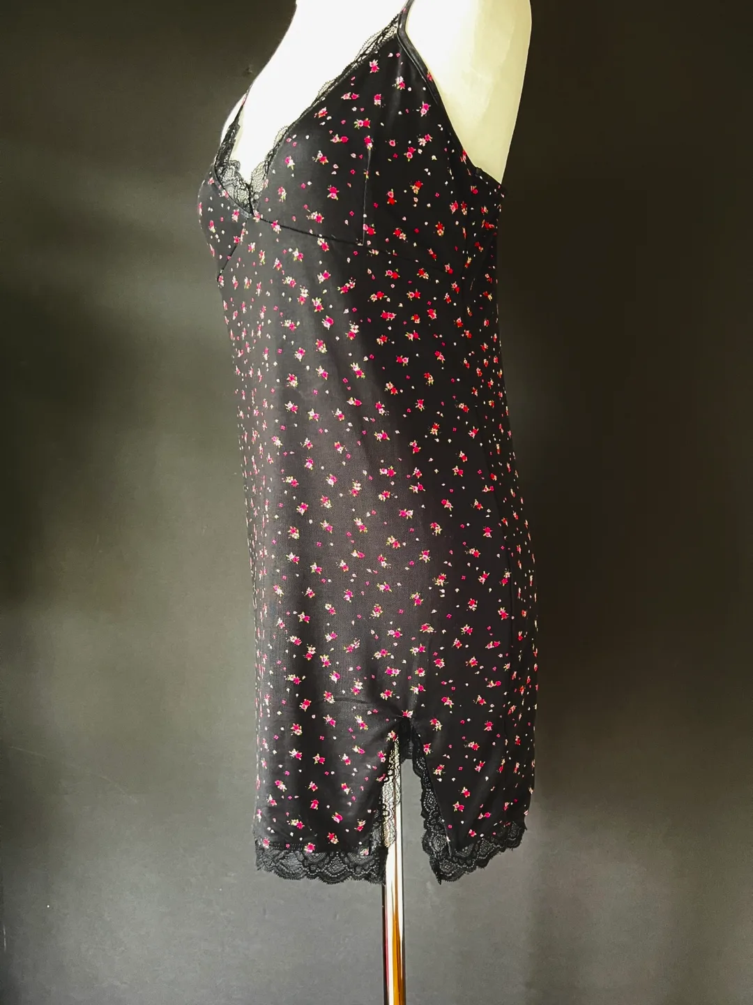 Black Floral Slip Dress with Lace Trim image indicator(5)