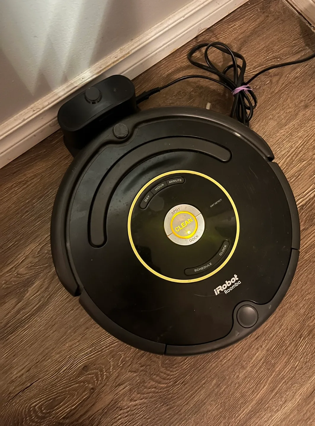 iRobot Roomba Vacuum Cleaner image indicator(2)