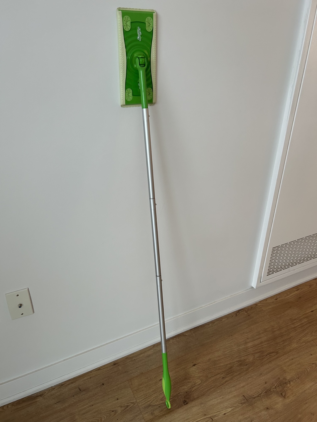 Swiffer Sweeper - photo 2