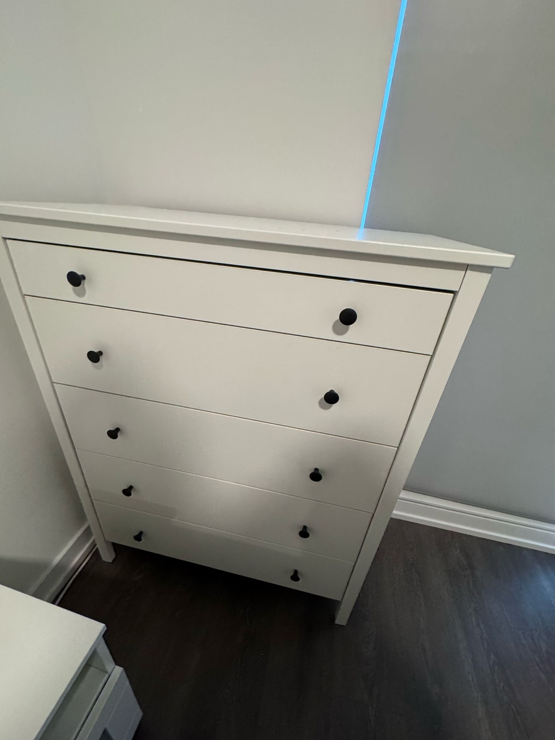 White 5-Drawer Dresser