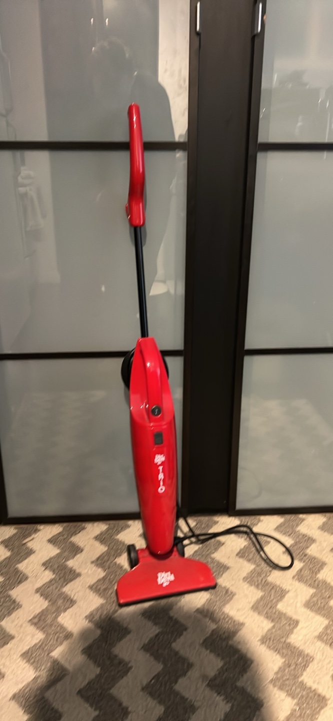 Red Dirt Devil CleanView Lightweight Vacuum