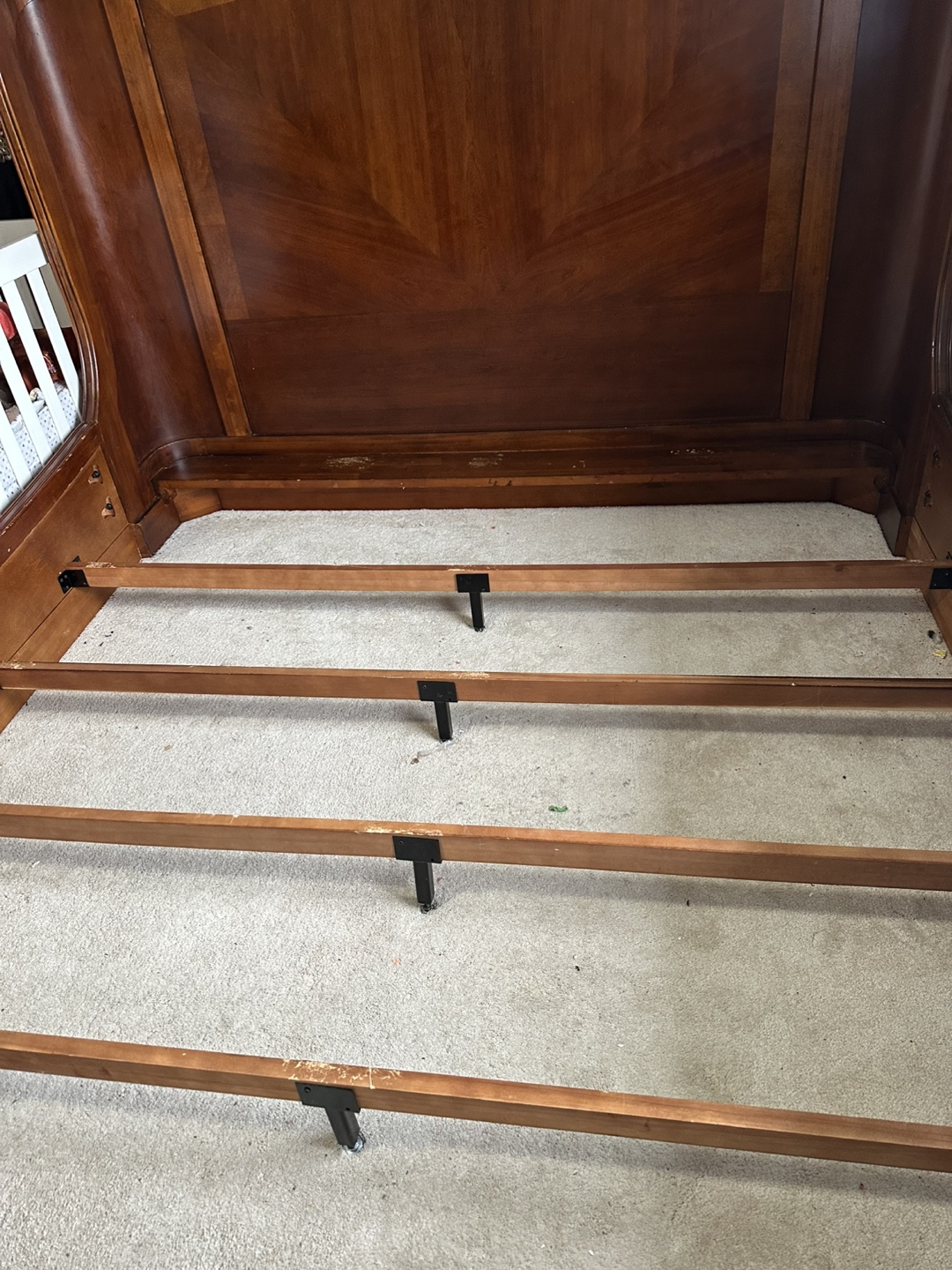 Queen sleigh bed frame - photo 3
