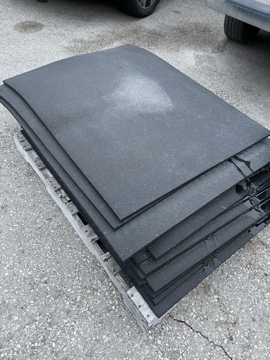 Rubber flooring mats 15 pieces 4 feet by 3 feet 3/4 thick